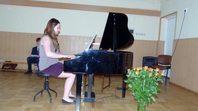 Koncert &quot;Dzieci Rodzicom&quot; pt. &quot;Poranek muzyczny&quot; - 7 czerwca 2014 r. Organizator: MDK nr 2 - Iwona Różalska
